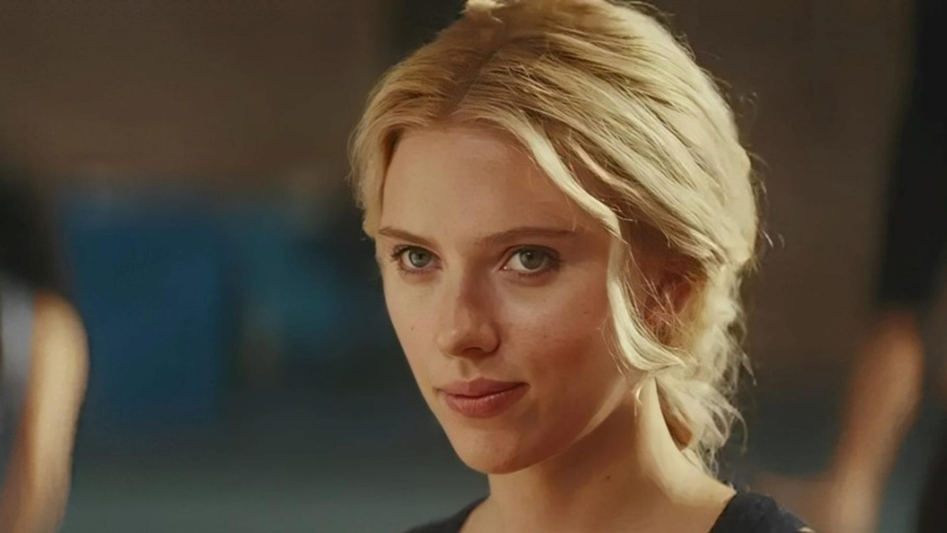 scarlett johansson jurassic world