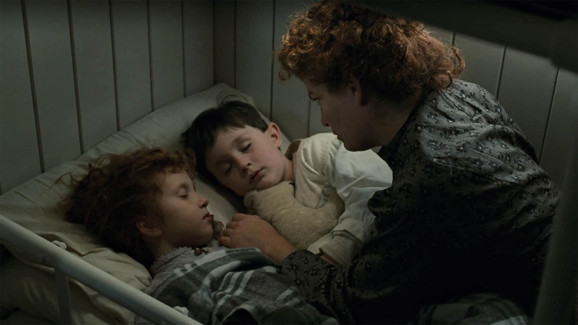 Titanic escena mamá con sus hijos