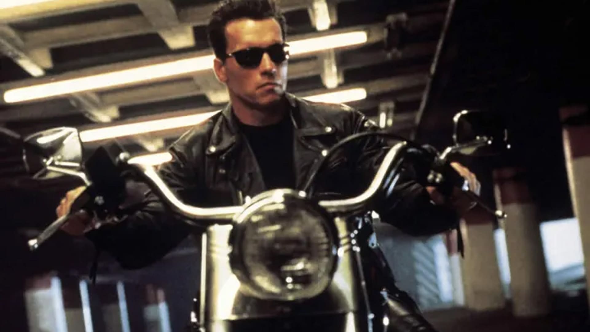 Arnold Schwarzenegger en moto