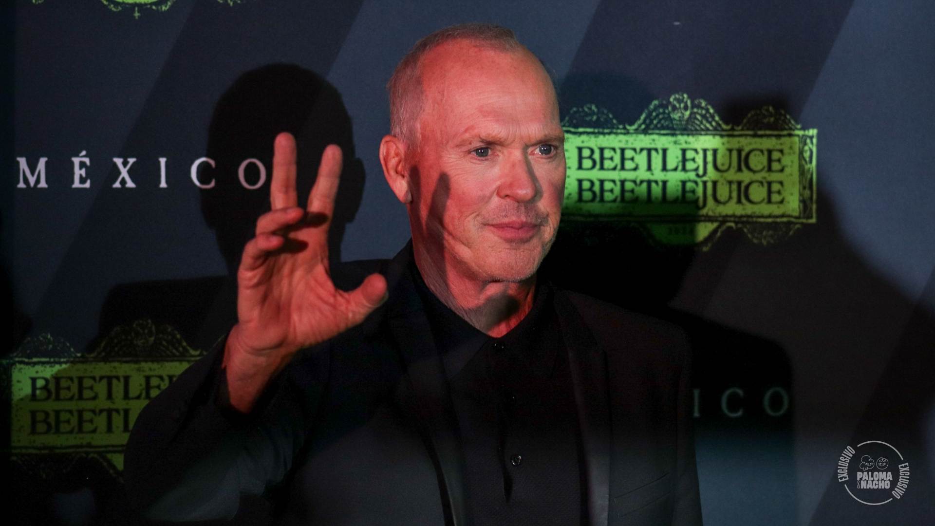 Michael Keaton en México promocionando Beetlejuice 2