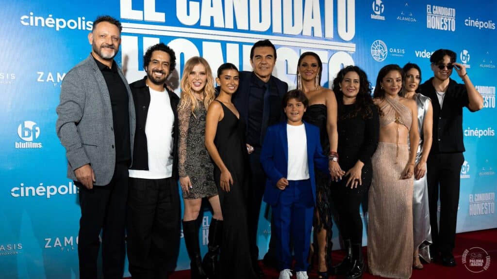 El candidato honesto: Así se vivió la premiere con Adrián Uribe y Mariana Seoane