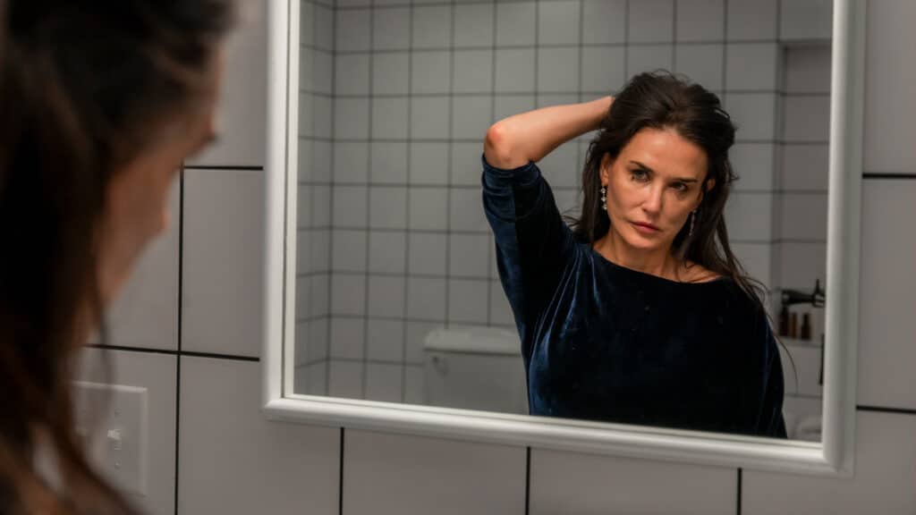 TIFF 2024: ¿Por qué ver La sustancia, con Demi Moore?
