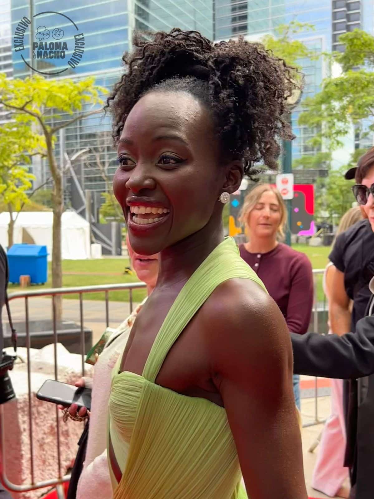 Lupita Nyong'o alfombra roja TIFF 2024 Robot salvaje 