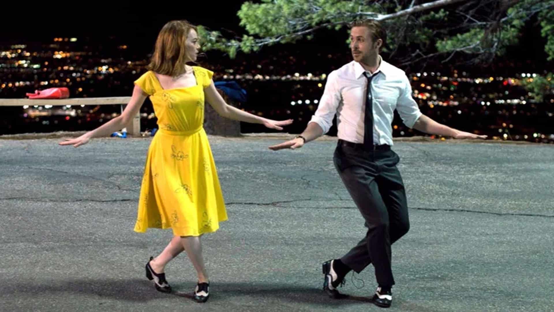 Emma Stone y Ryan Gosling bailando en La La Land