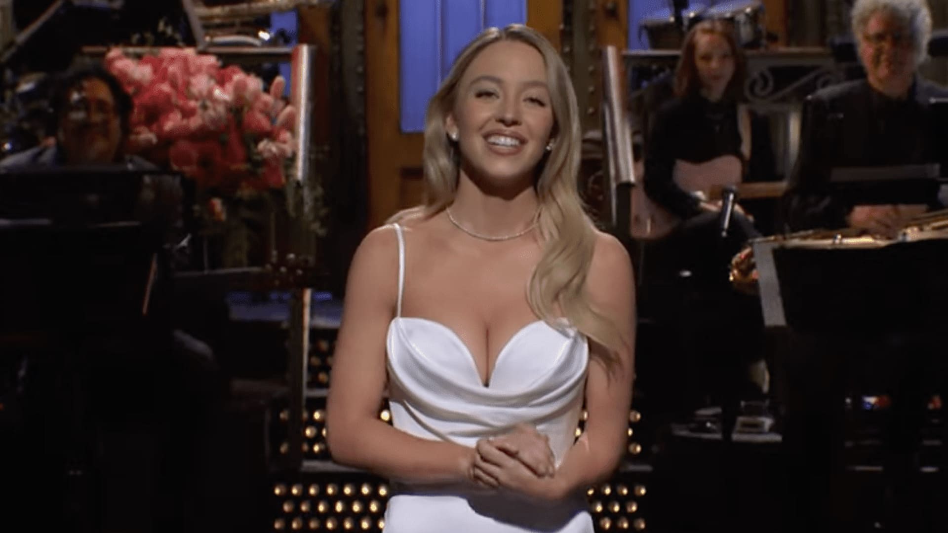 Sydney Sweeney monólogo de SNL