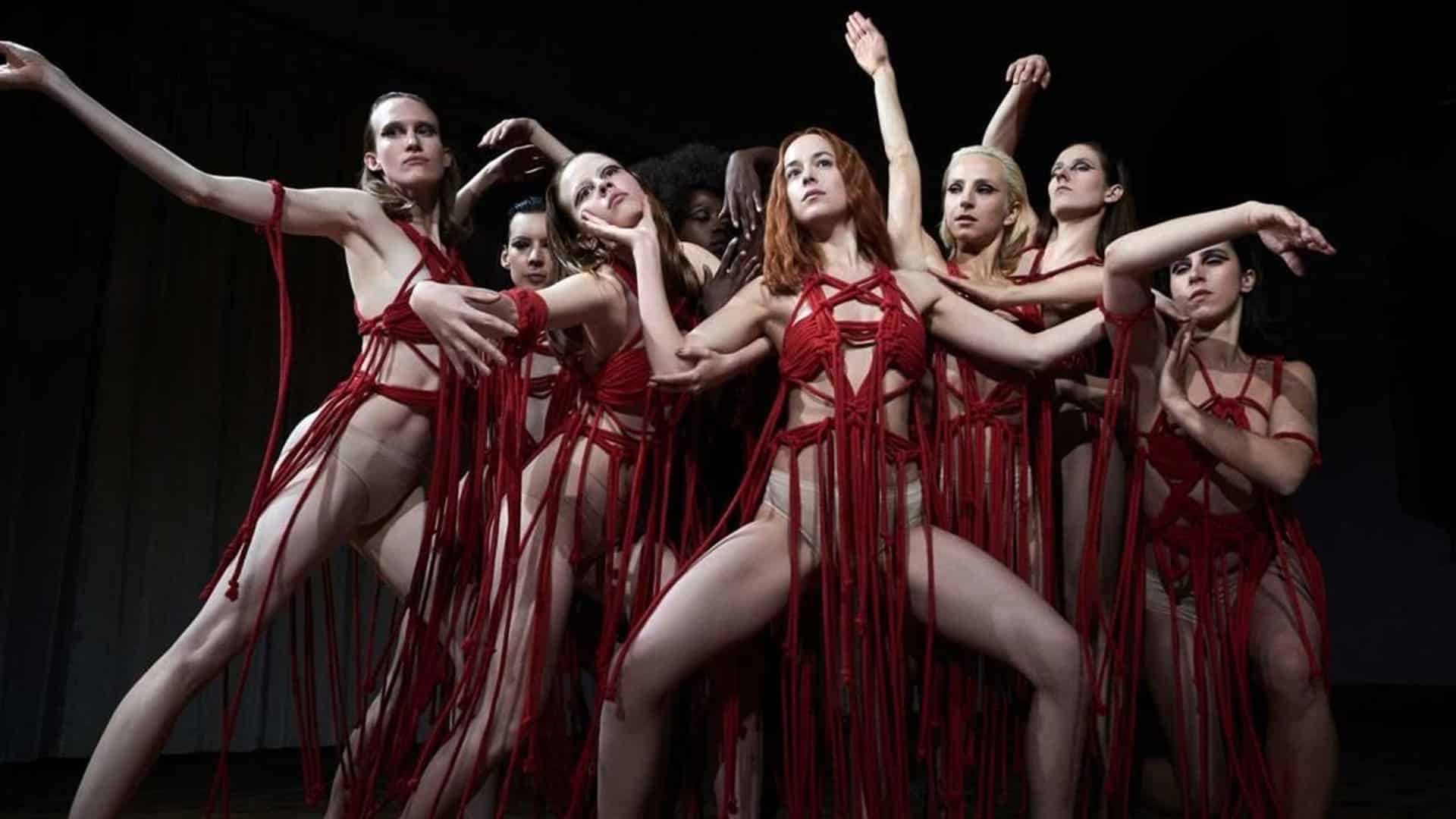 suspiria mujeres bailando