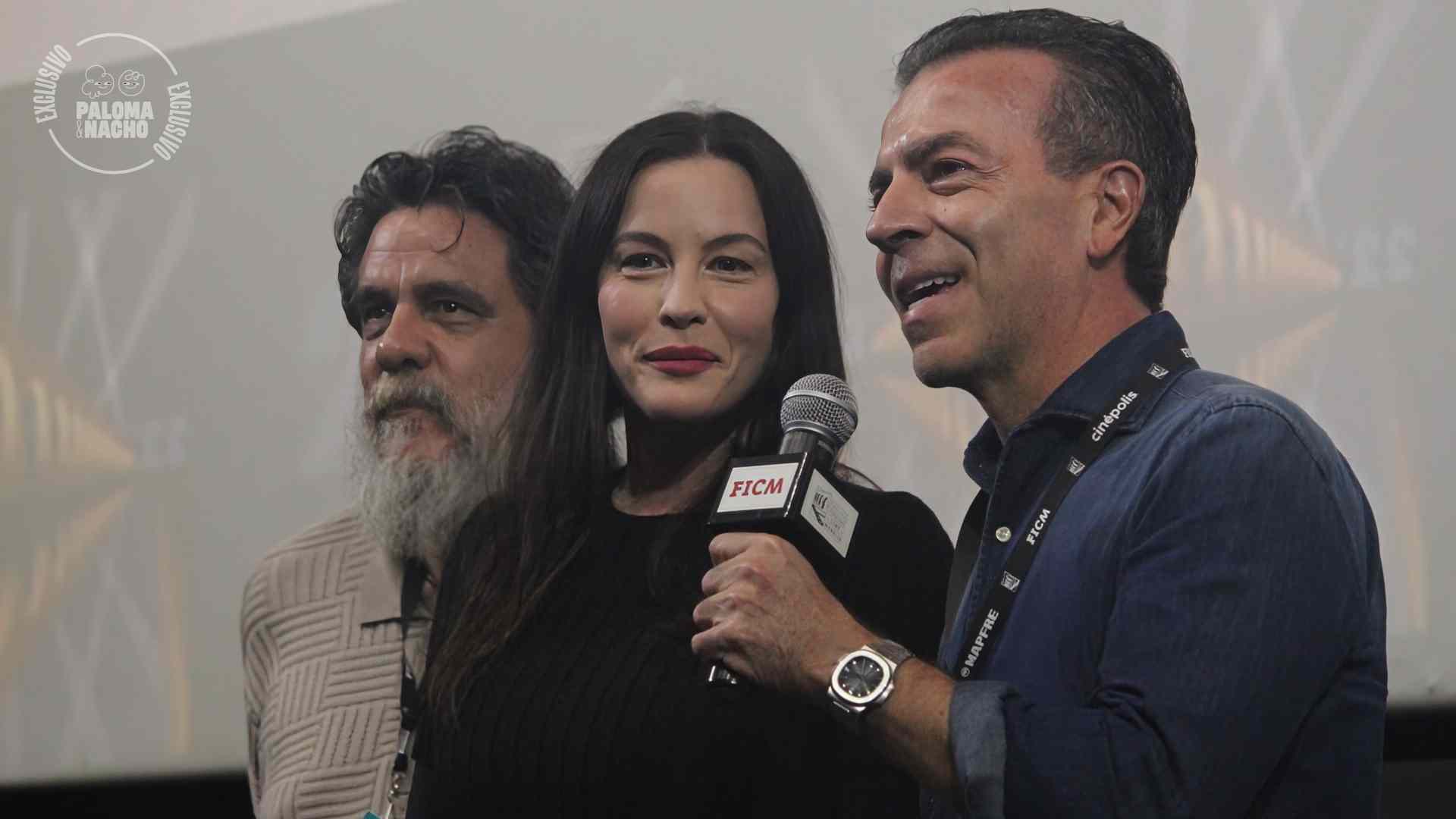 Alejandro Ramírez y Liv Tyler 
