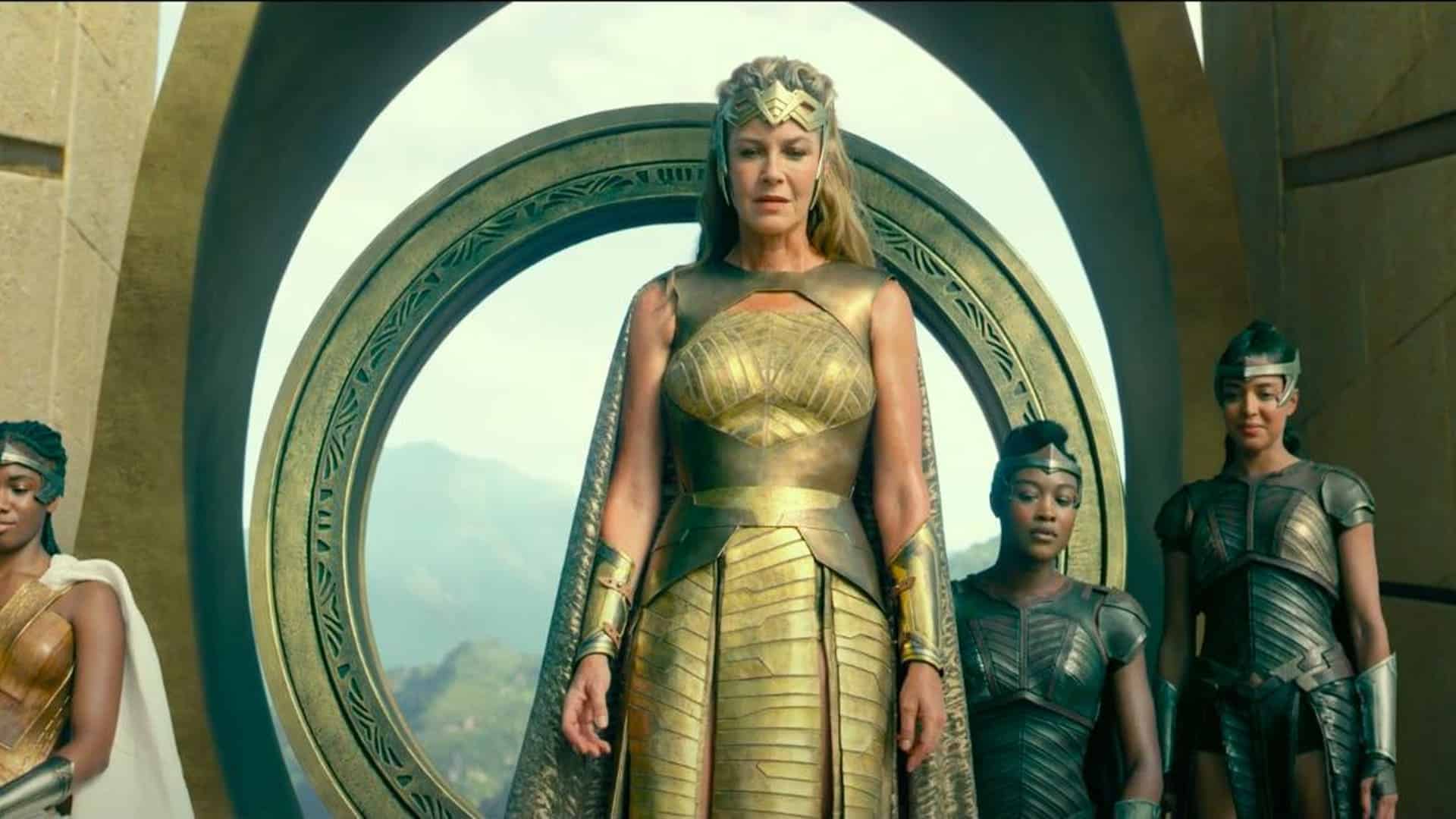 Connie Nielsen como Hippolita en Mujer Maravilla