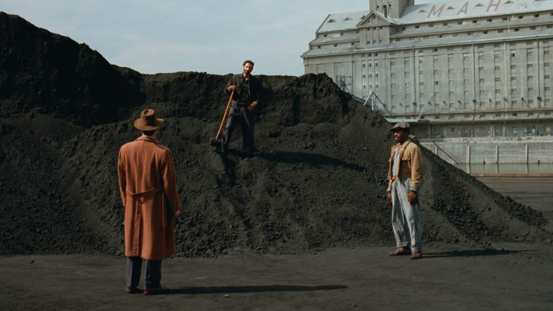 El guion de The Brutalist fue escrito por el actor y director estadounidense Brady Corbet y la también realizadora Mona Fastvold (Dobles parejas).