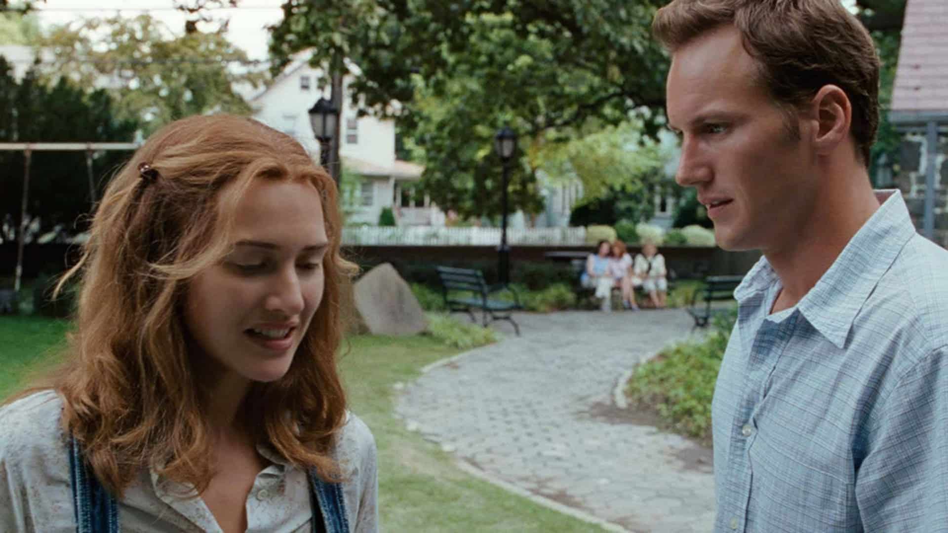 Kate Winslet y Patrick Wilson escena parque