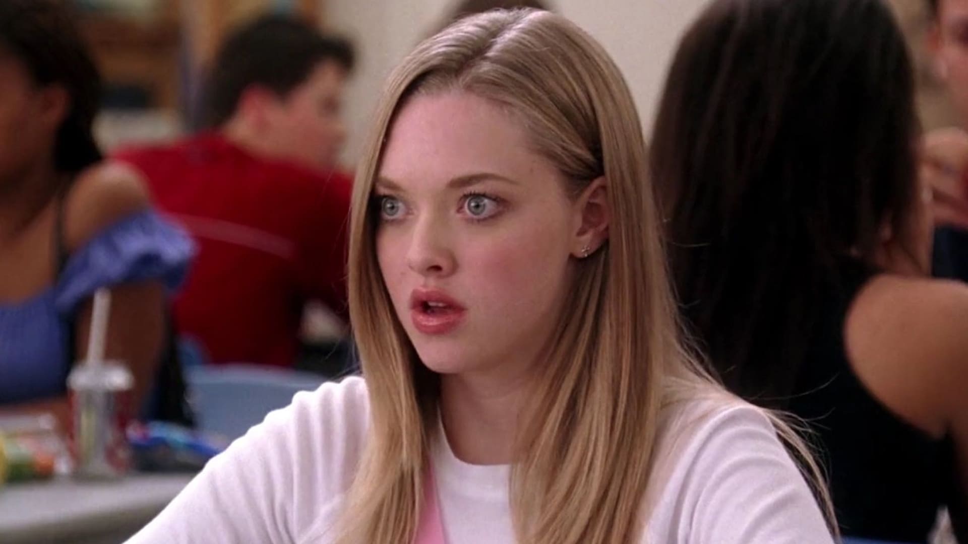 amanda seyfried como karen