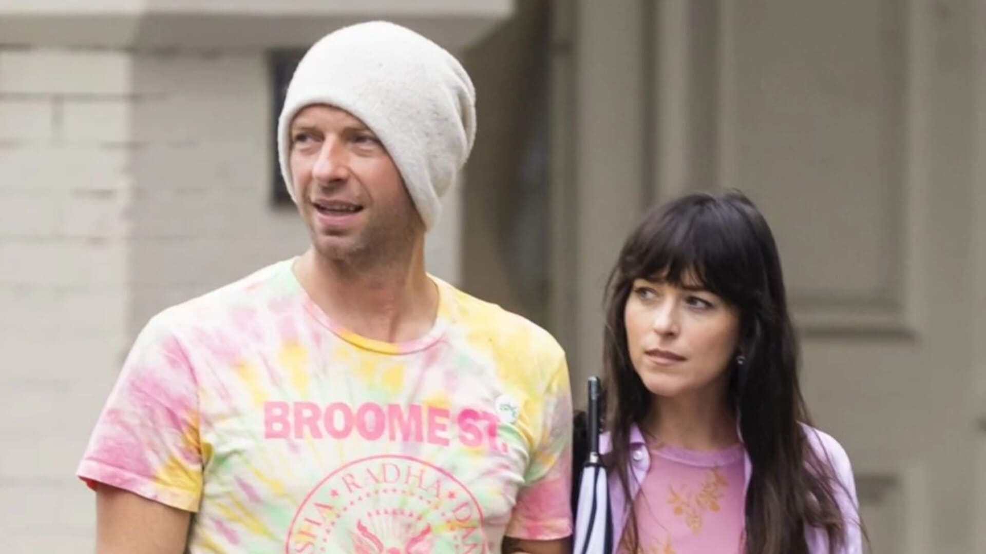 Dakota Johnson y Chris Martin, Foto: Vía GTres