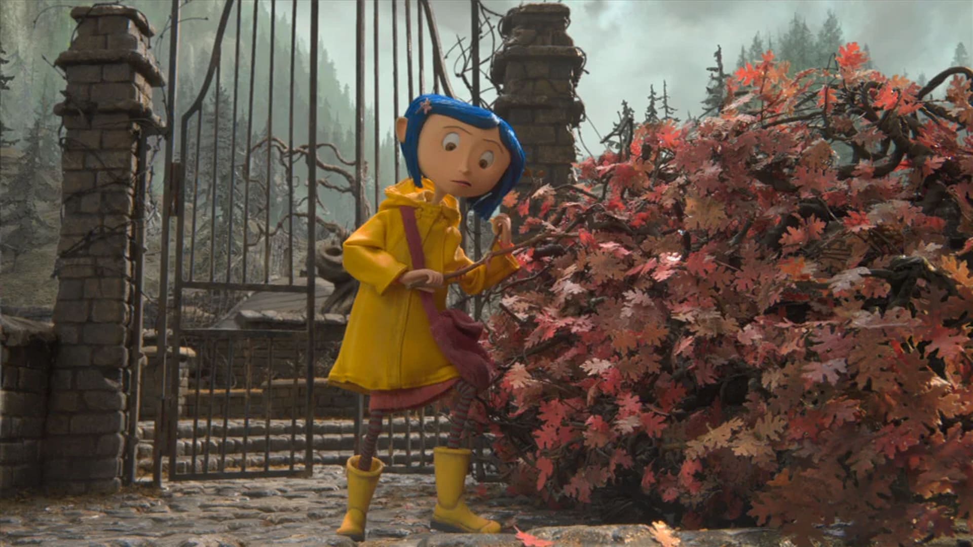 coraline, películas con impermeables amarillos