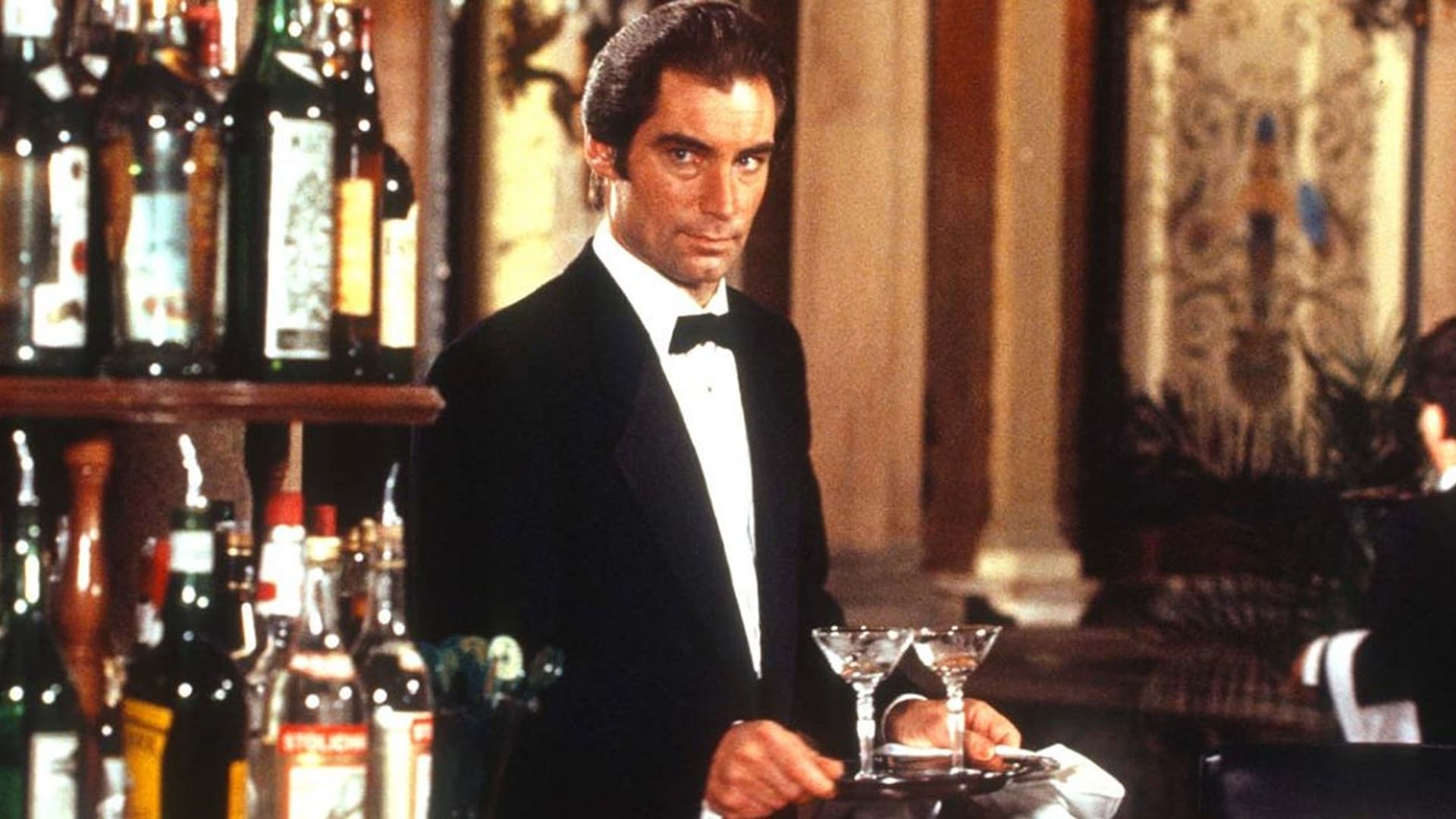 Timothy Dalton como James Bond