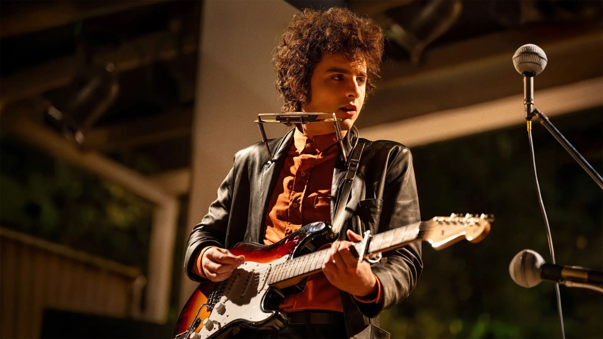 Timothée Chalamet como Bob Dylan en Un completo desconocido