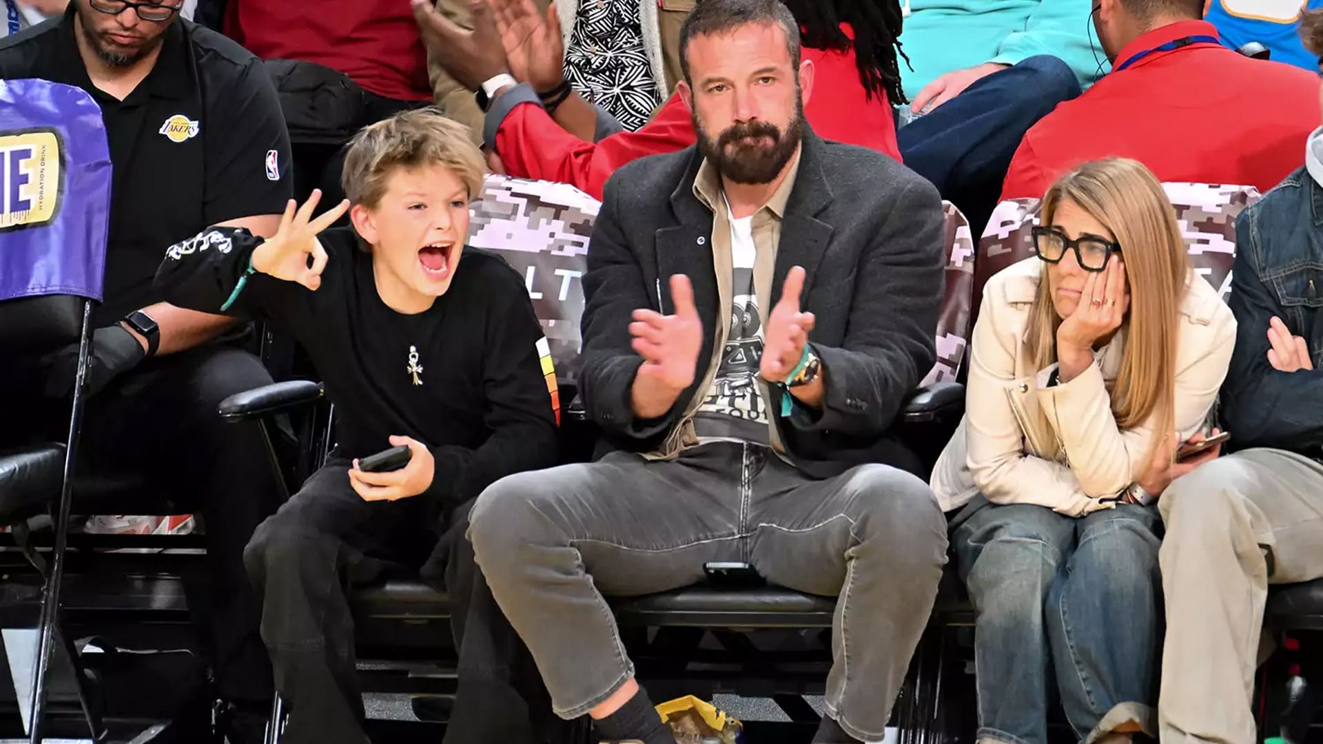 Ben Affleck con su hijo en un evento