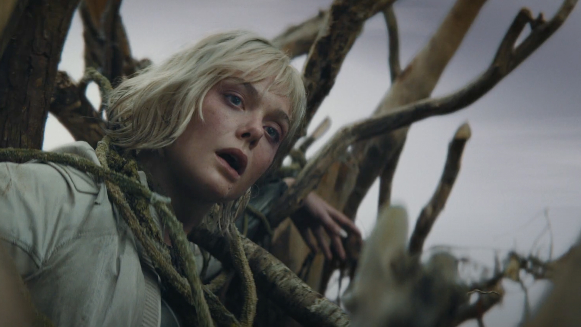 Elle Fanning en Predator badlands