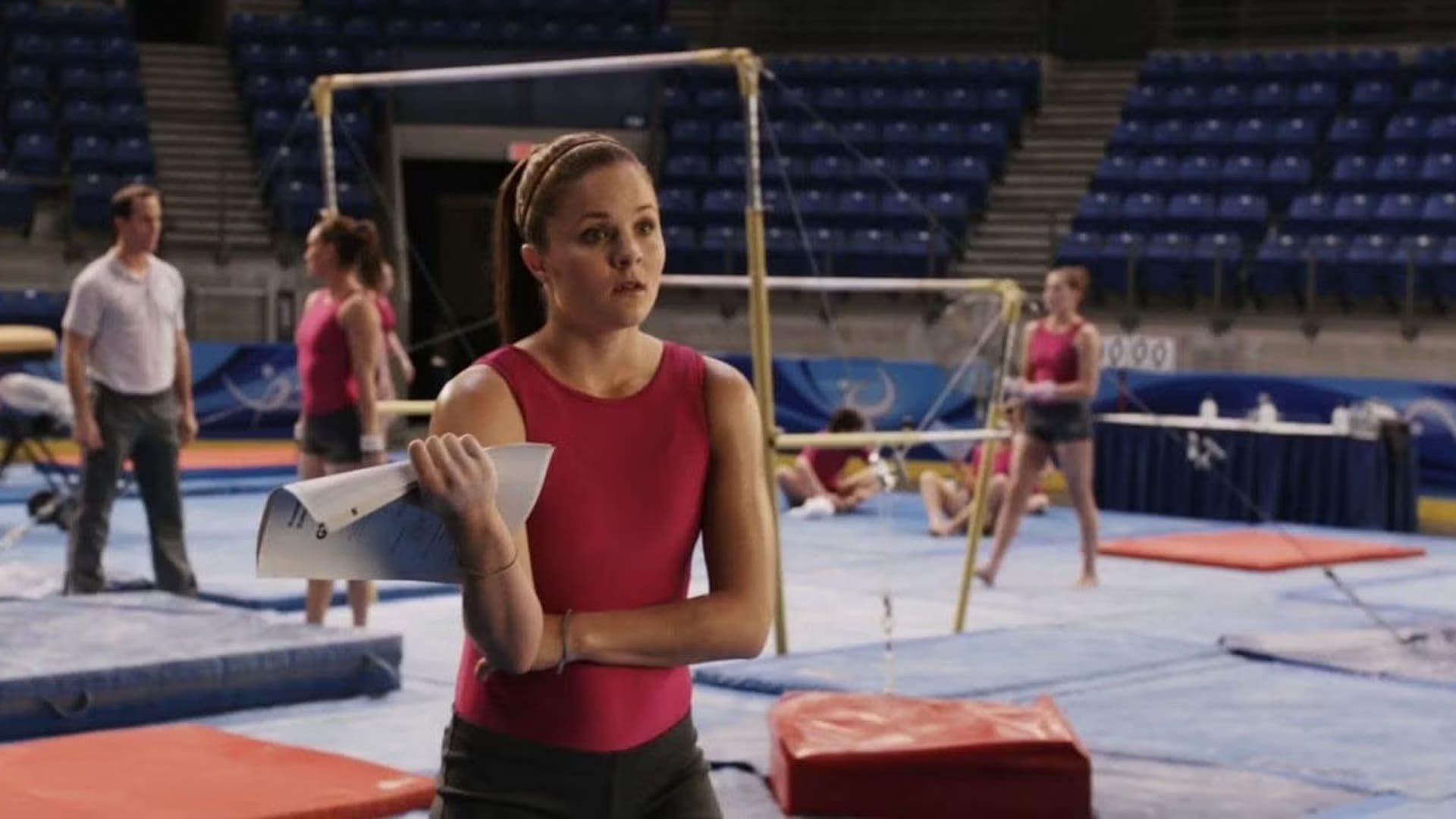 Candice practicando gimnasia