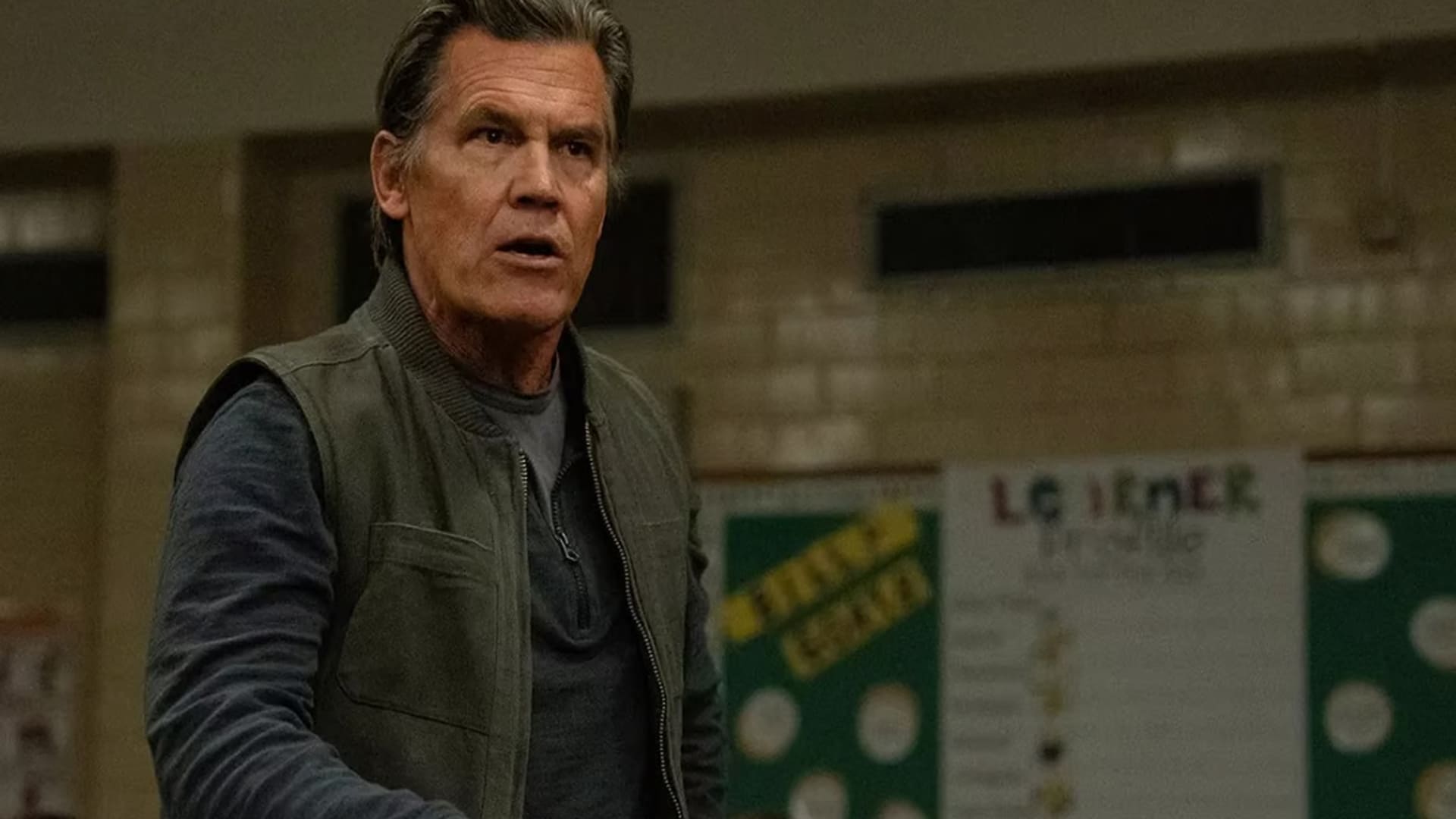 Josh Brolin en Weapons