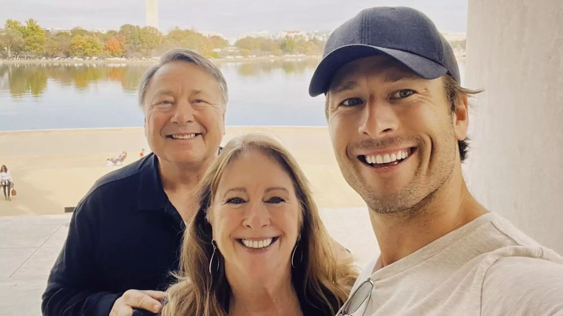 glen powell y sus papás