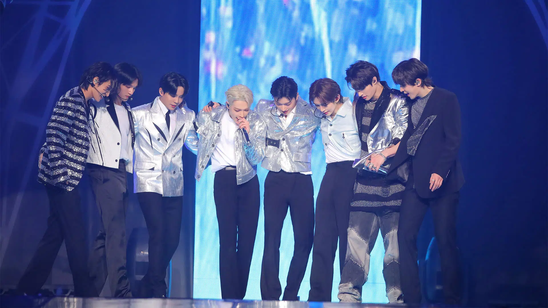 ATEEZ Towards The Lights integrantes