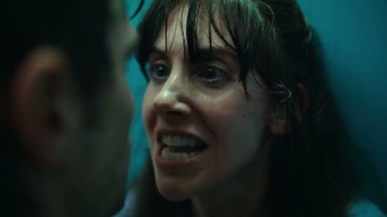 Alison Brie escena gritando