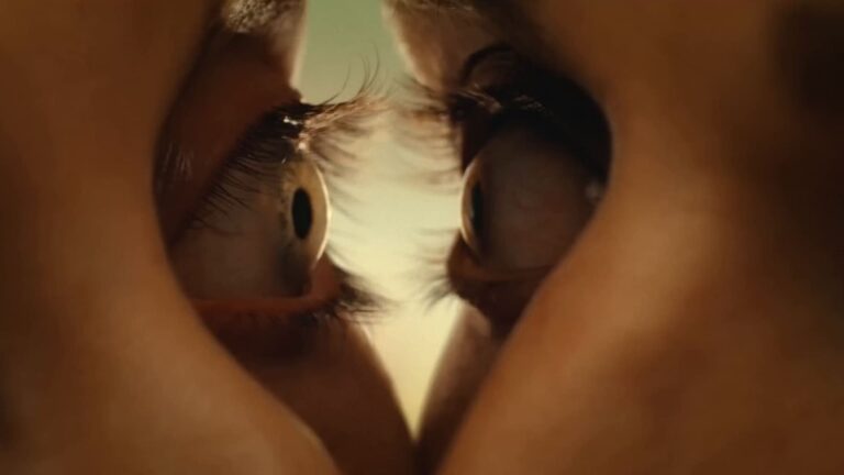 Together escena ojos