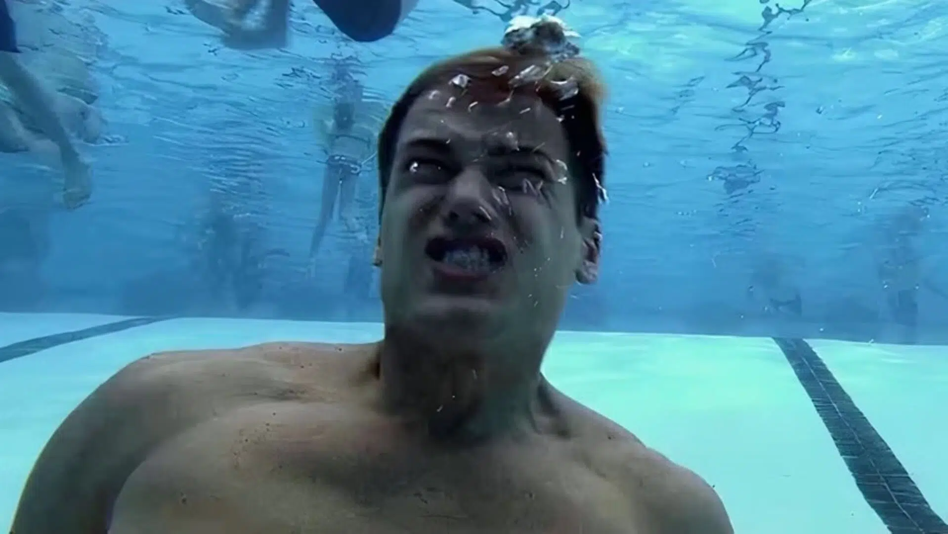 destino final muerte en piscina