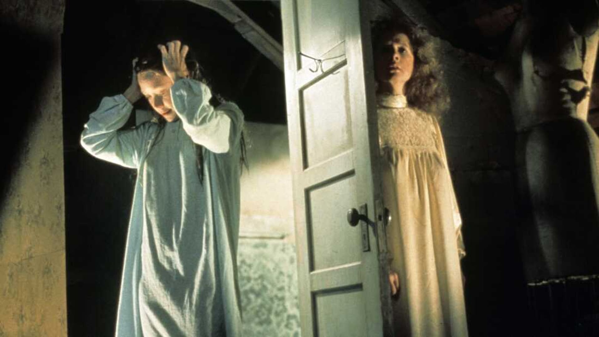 Margaret esperando a Carrie