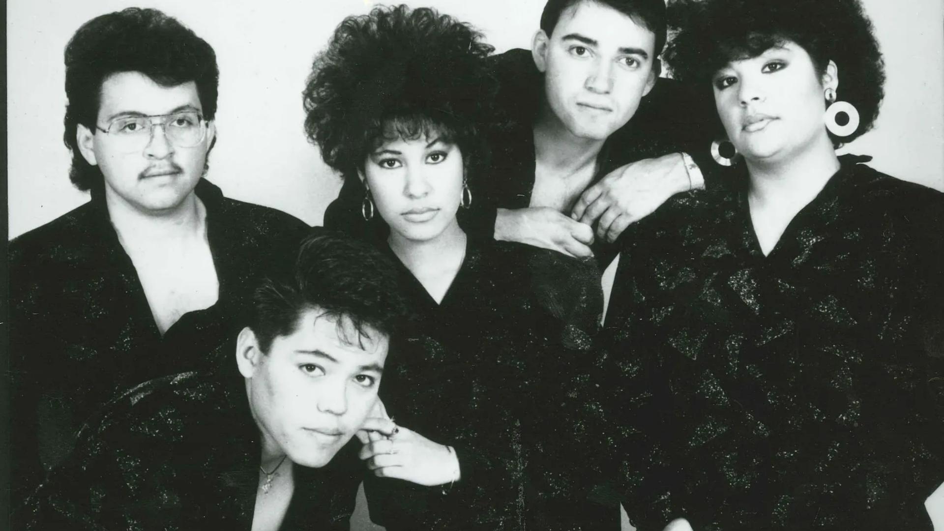 selena y los dinos