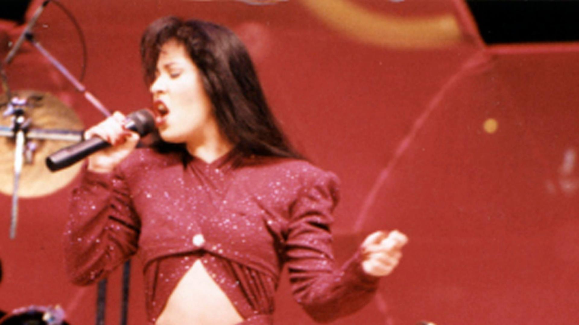 selena y los dinos