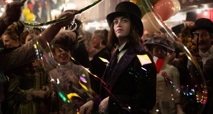 Caleb Landry Jones como Vladimir