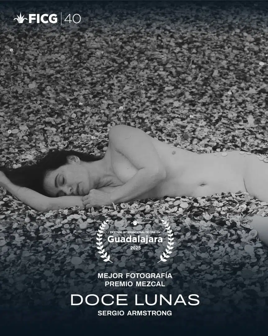 Doce Lunas