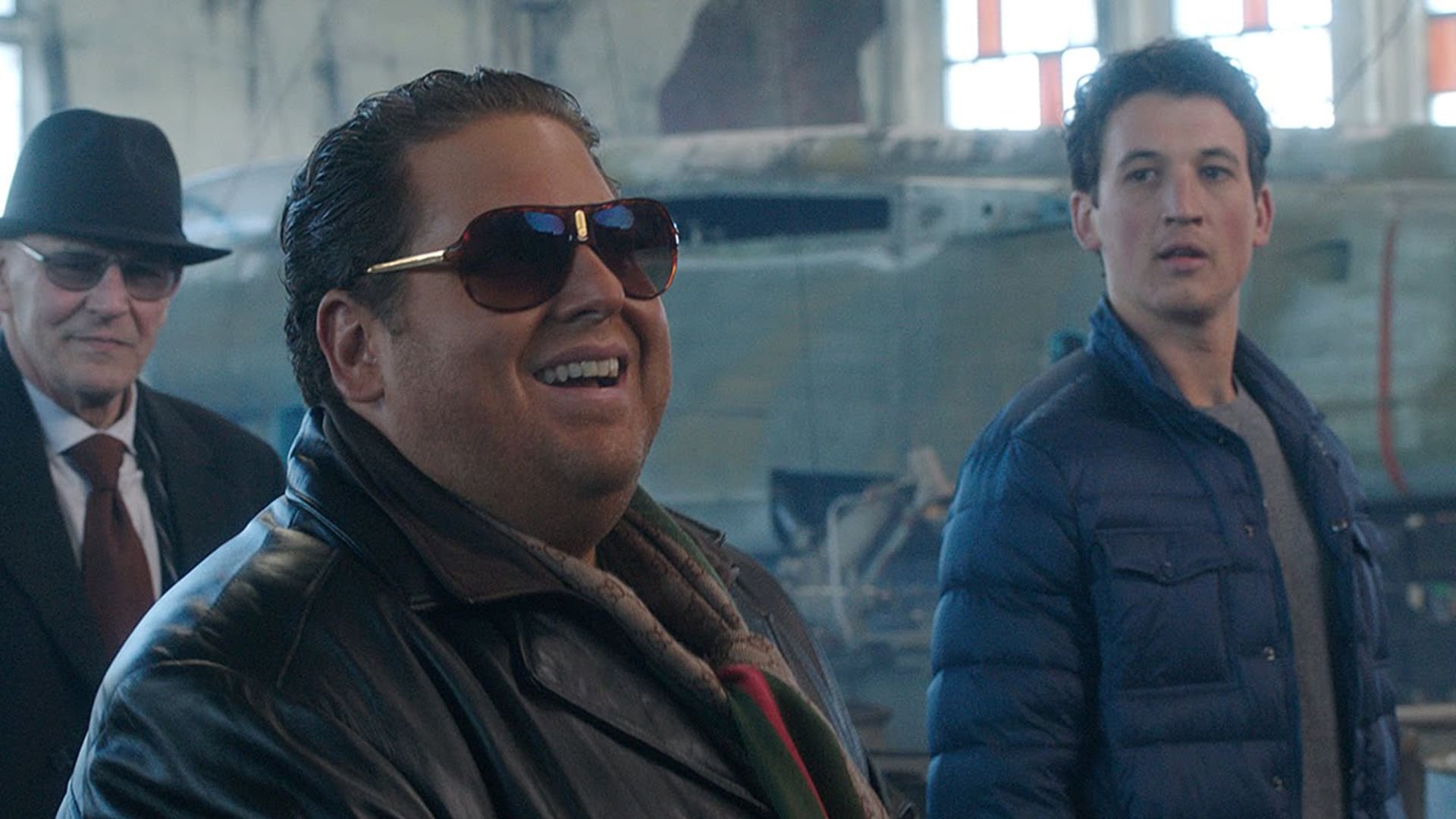Amigos de armas, Jonah Hill