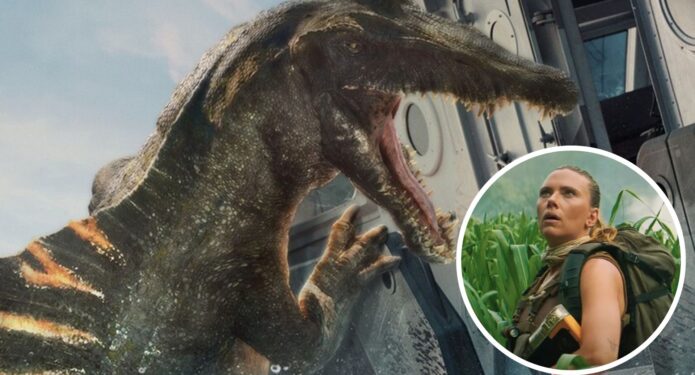Jurassic World Renace transcurre cinco años después de los eventos de Jurassic World Dominio (2022) y plantea un mundo en el que solo quedan algunos dinosaurios, confinados en biosferas especializadas.