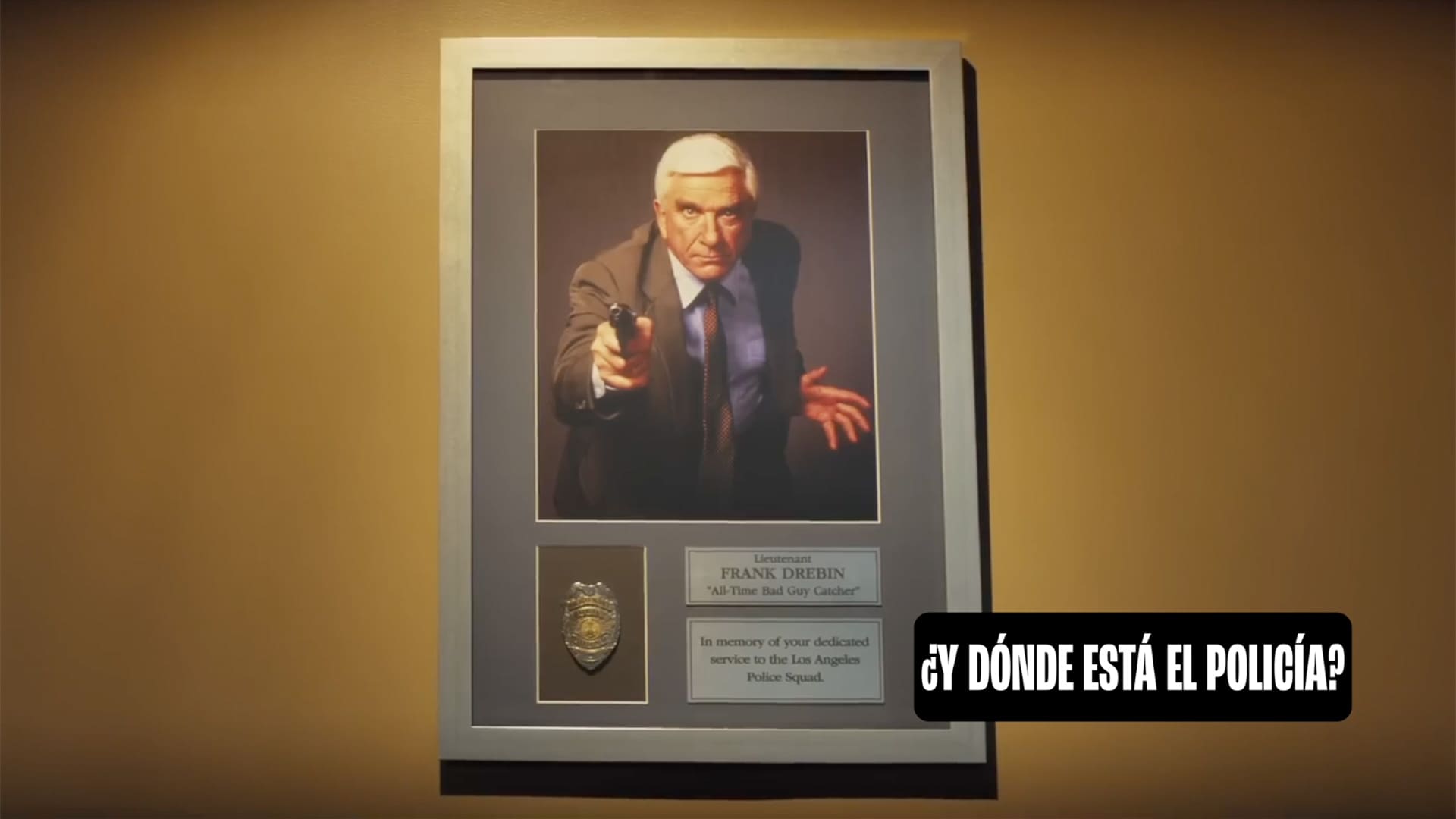 ¿Y dónde está el policía? Fran Drebin