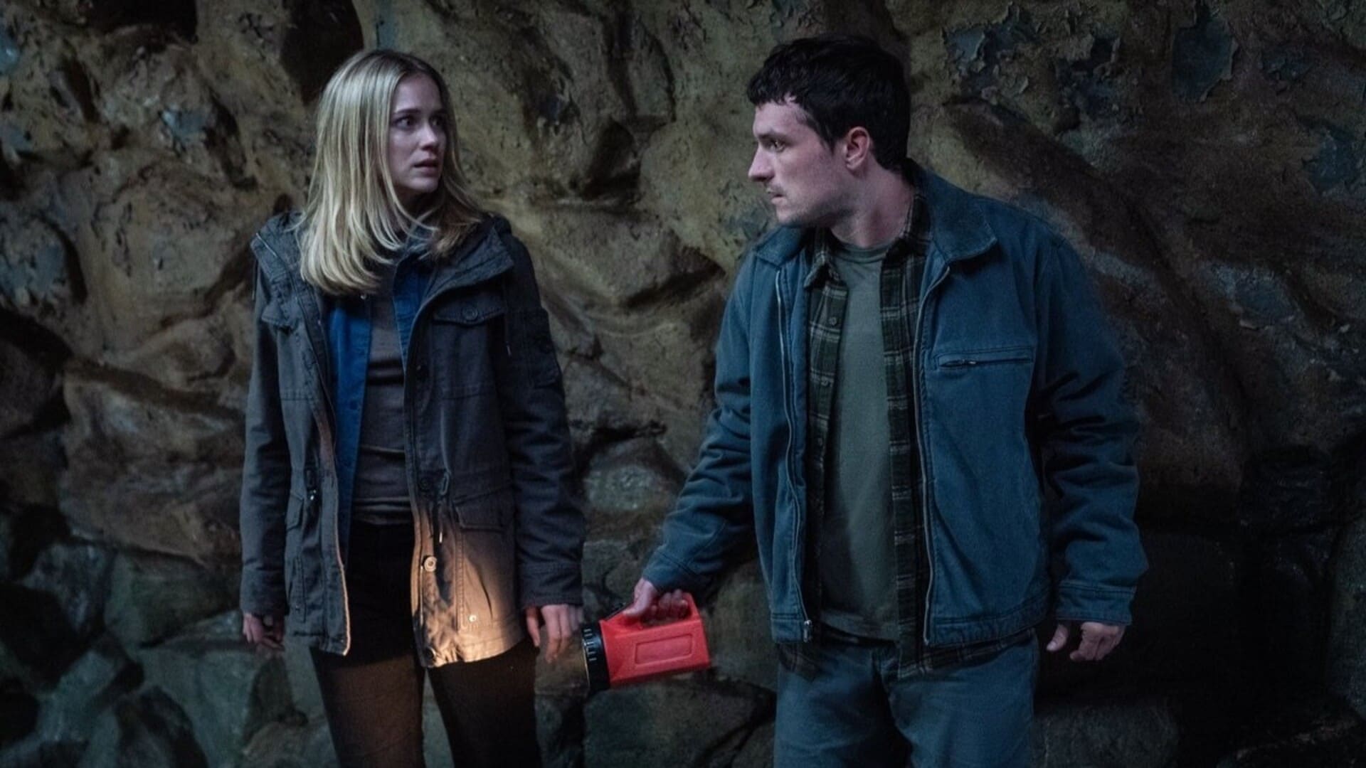 Josh Hutcherson Five Nights 2 at Freddy's escenas postcréditos
