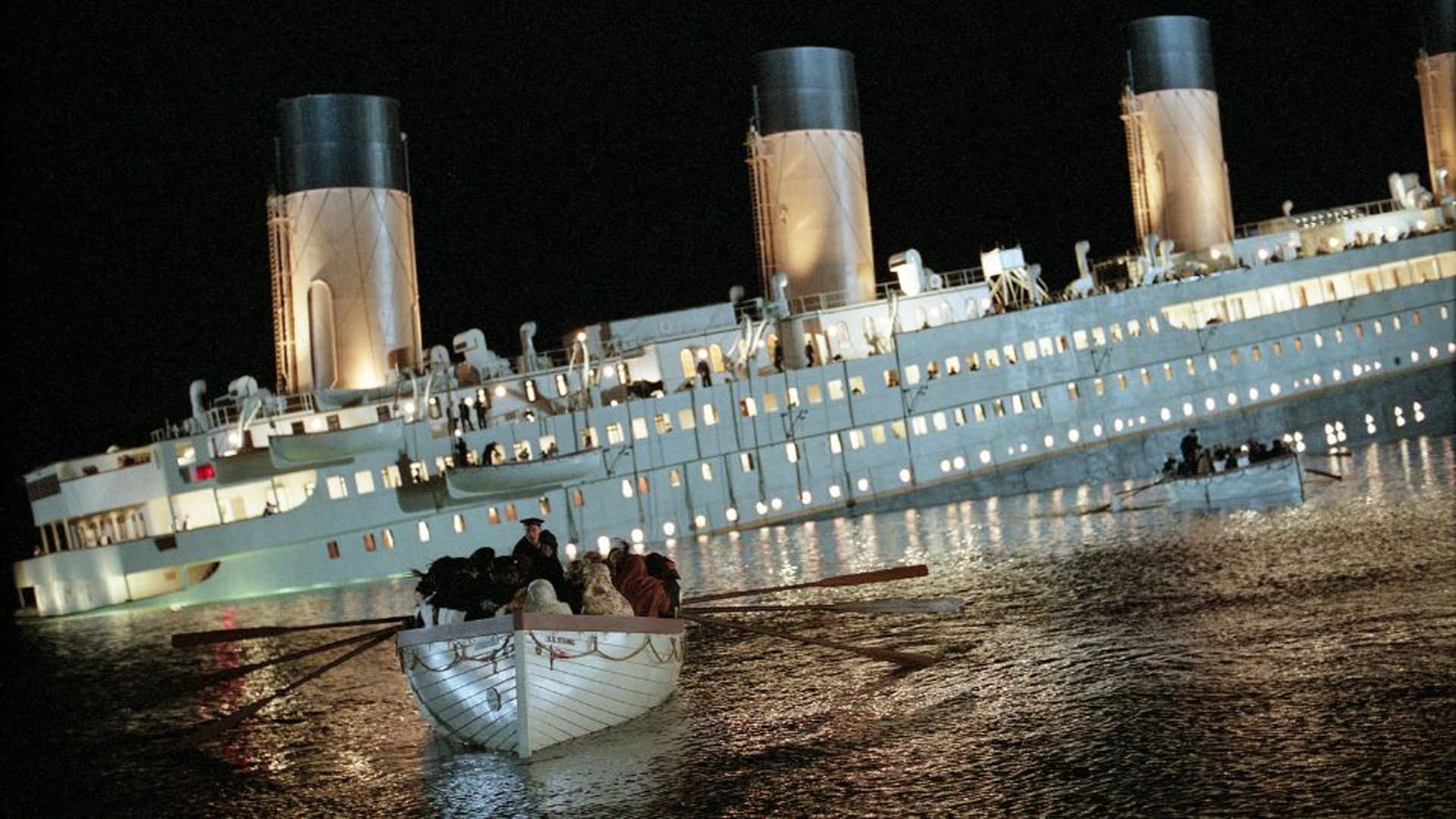 Botes del Titanic en el hundimiento