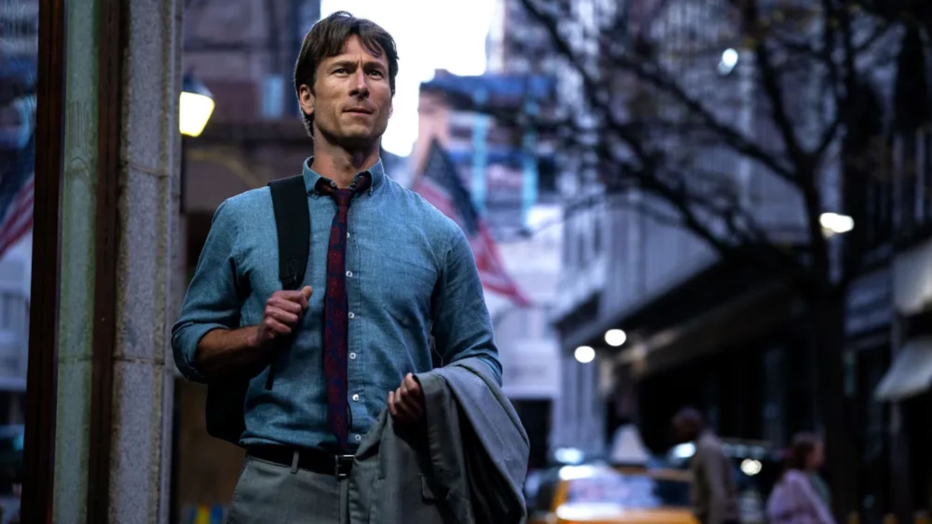 Glen Powell en Jugada maestra