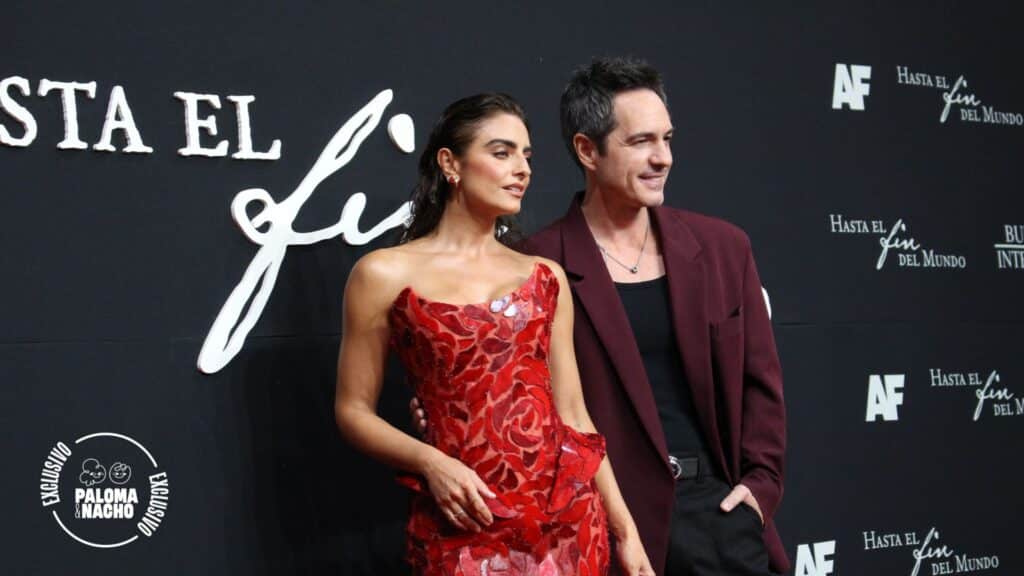 Mauricio Ochmann y Aislinn Derbez premiere Hasta el fin del mundo